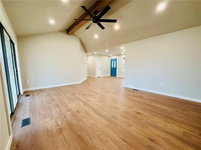 Building Photo - 1304 NW 10th St