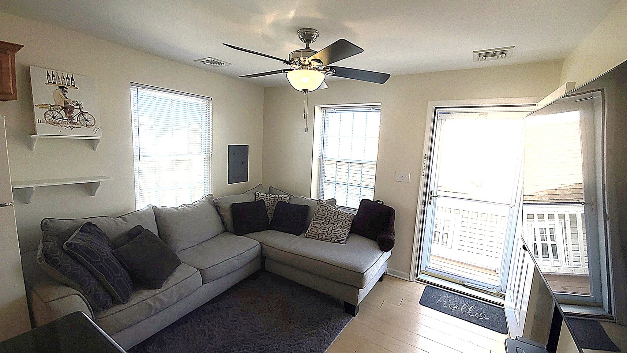 Building Photo - 213 Sheridan Ave