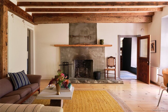 Building Photo - 1883-1213 NY-213