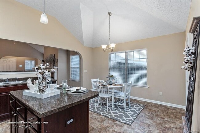 Building Photo - 1641 Buena Vista Blvd