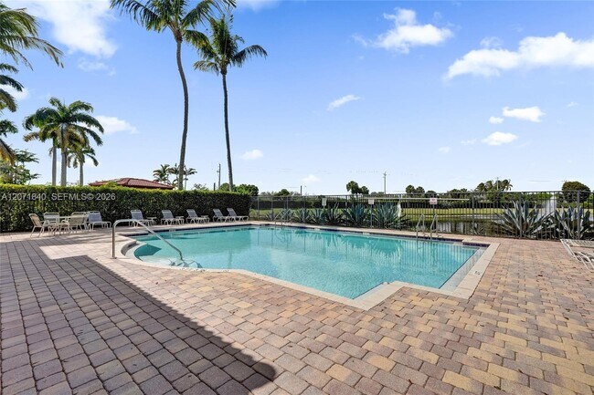 Building Photo - 4501 Windmill Palm Way