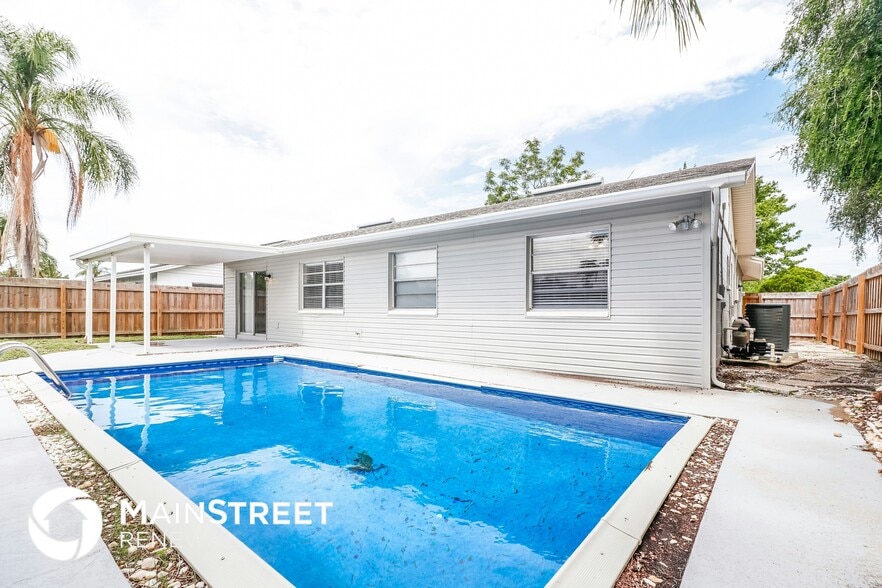 Building Photo - 1709 Stonehaven Way