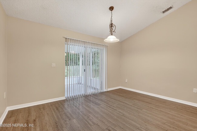 Building Photo - 3584 Alec Dr