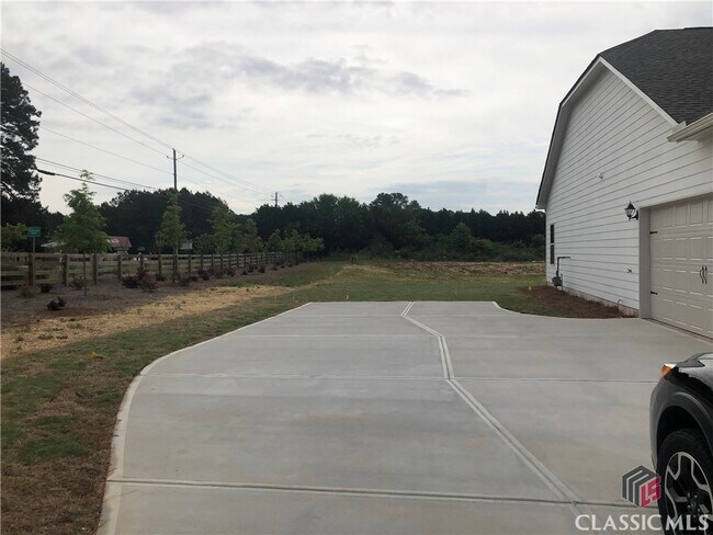 Building Photo - 1109 Day Dr