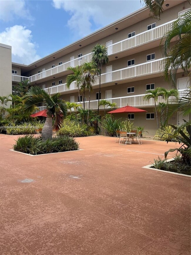 Building Photo - 7701 Camino Real