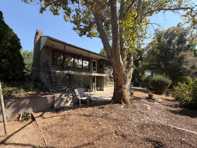Building Photo - 4132 S Carter Cir