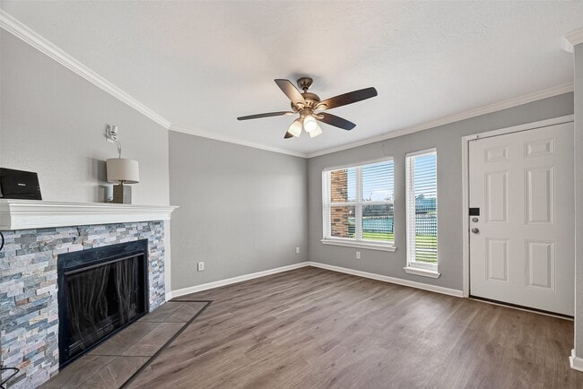 Building Photo - 1710 Good Day Dr