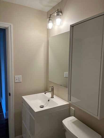 Totally new batroom - 3547 Edwards Rd