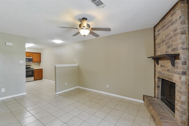 Building Photo - 4512 Avenue L