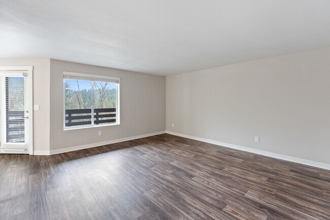 Building Photo - Large Two Bedroom Two Bath With Forest View! One Month Free!