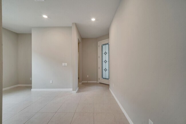 Building Photo - 1848 Spring Shower Circle