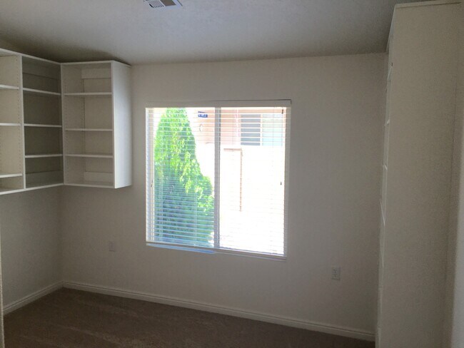 Building Photo - 4472 Peaceful River Dr