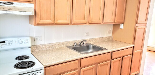 Building Photo - 927 Makahiki Way