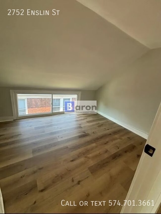 Building Photo - 2752 Enslin St