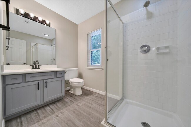 Building Photo - 11 Windledge Pl