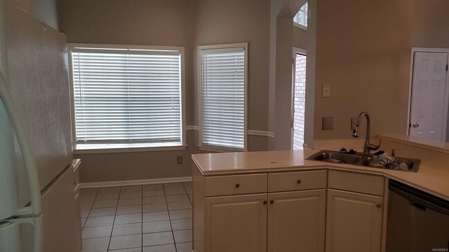 Building Photo - 2425 Noble Wood Ct