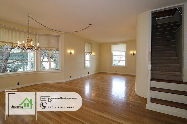 Building Photo - 1804 Chestnut St