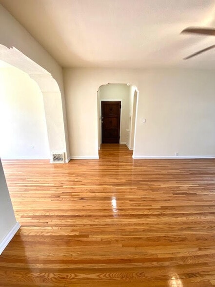 Building Photo - 8352 Fountain Ave