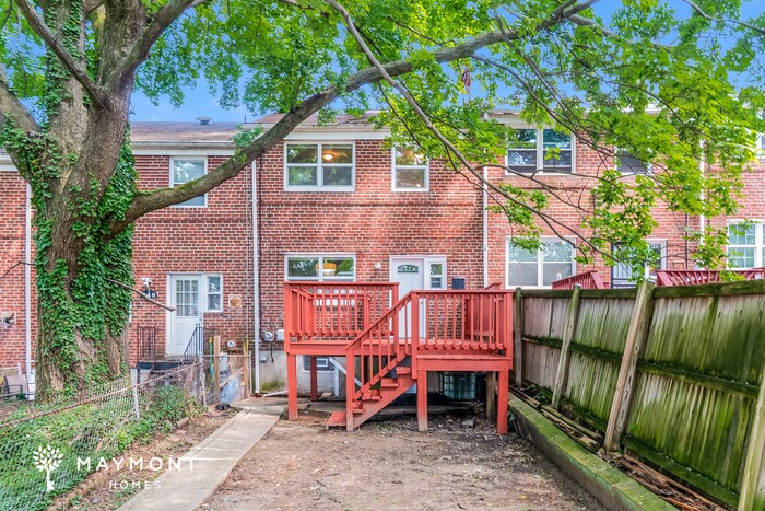 Building Photo - 946 Masefield Rd