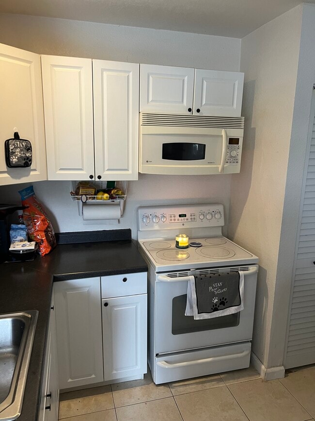 Building Photo - 4700 Washington St