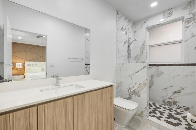 Building Photo - 7852 NW 116 Pl