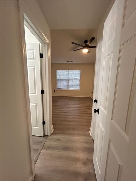 Building Photo - 9051 Bayrose Cir