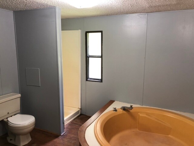 Building Photo - 102 Sunny Ln