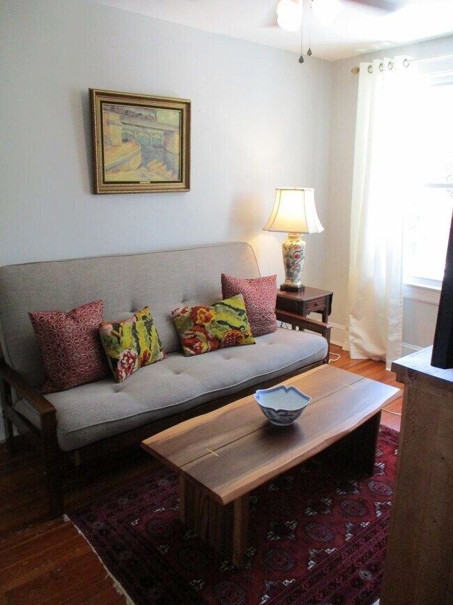 Building Photo - The Charm that Defines Georgetown is Captured in this 2 bedroom 2 bathroom Townhome