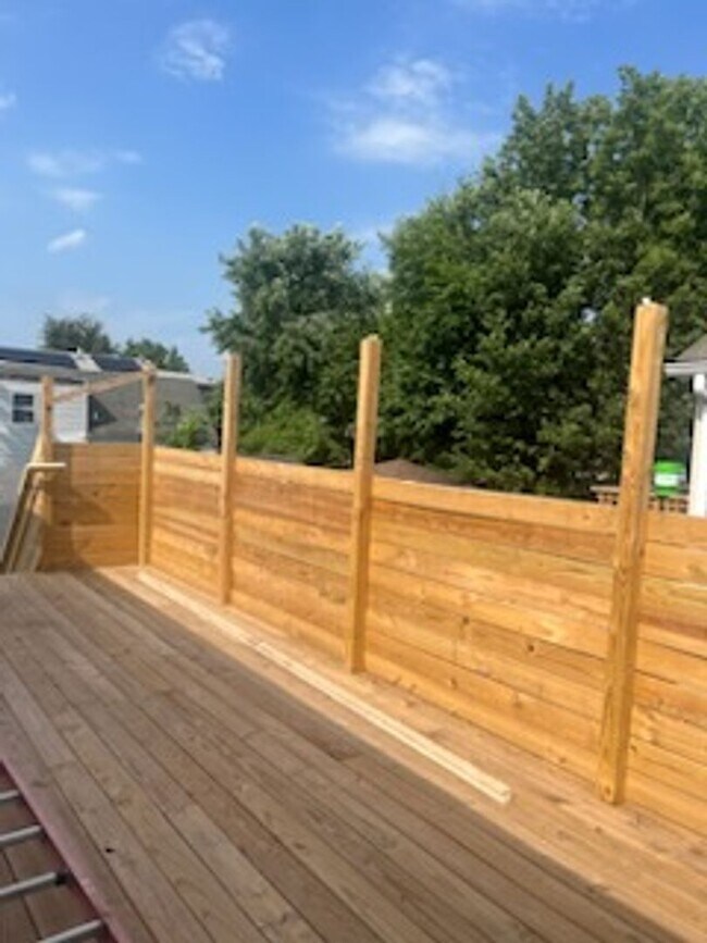 Building Photo - 701 Camp St