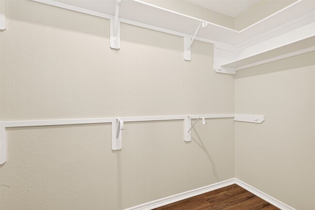 Building Photo - 2754 Little Caney Way