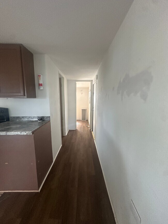 Building Photo - 4 Oleander Cir