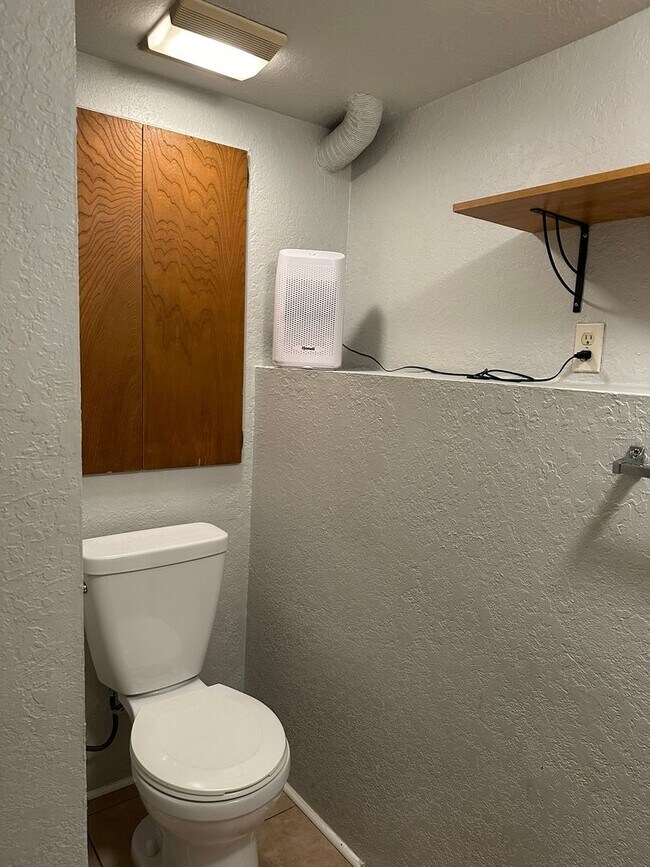 Cute Oceanside Studio with utilities inclu... 501 San Luis Rey Dr Oceanside CA 92058