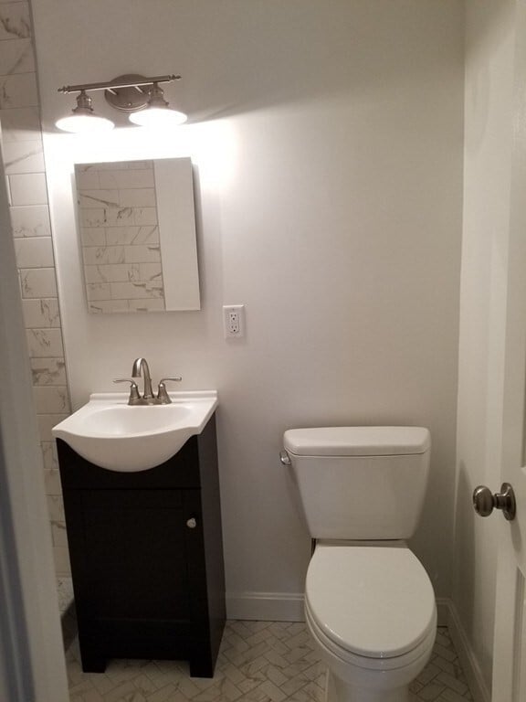 Building Photo - 65 E India Row