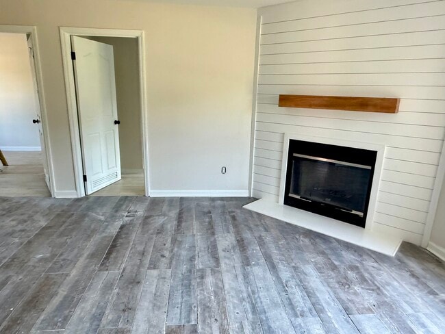 Building Photo - 58 E Snowberry Ln