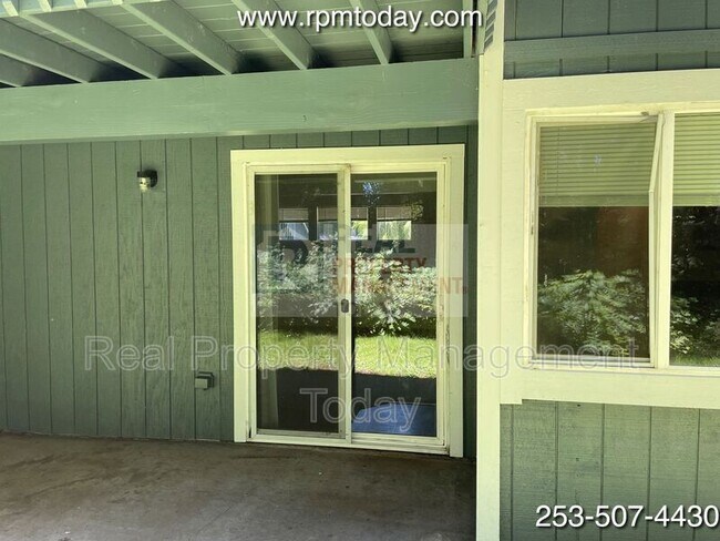 Building Photo - 3810 22nd Ave SE