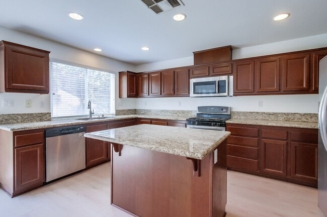 Building Photo - Upgraded Executive Home in Rancho Santalina