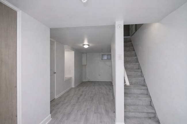 Building Photo - 1452 N Allison St