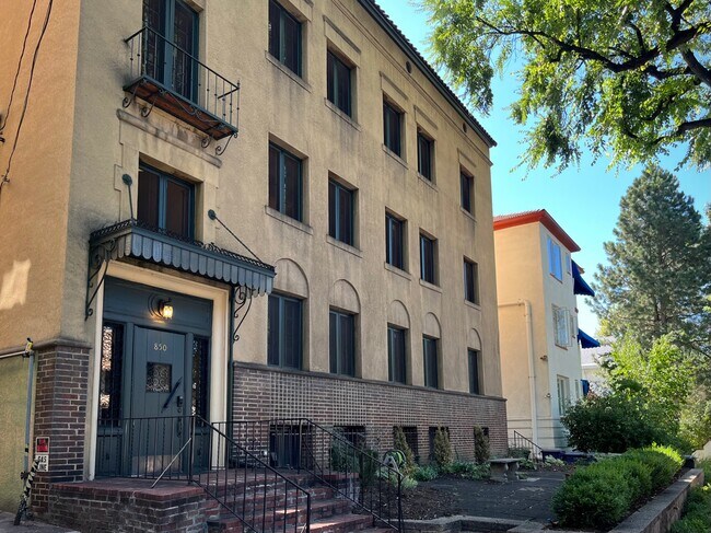 Building Photo - 850 Humboldt St