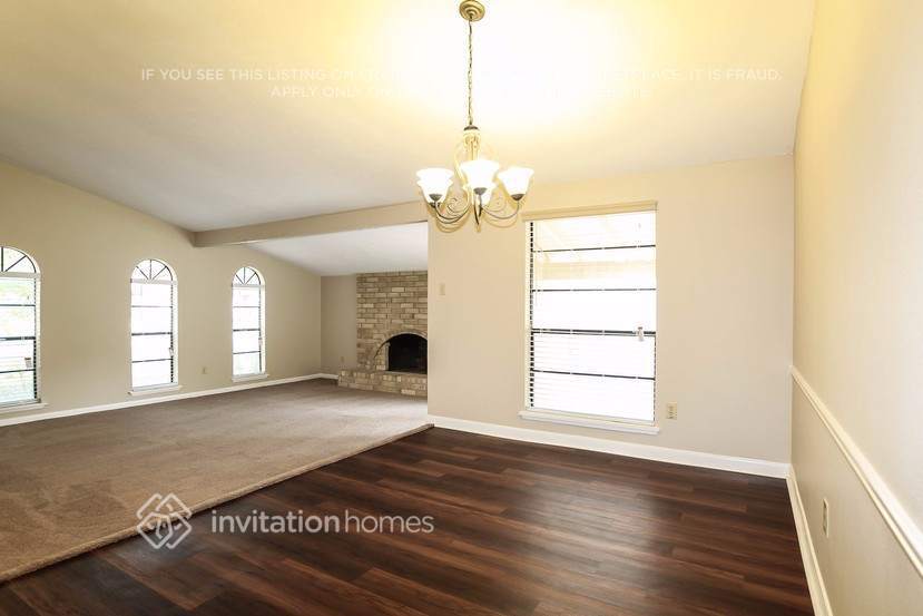 Building Photo - 3827 Cypressdale Dr