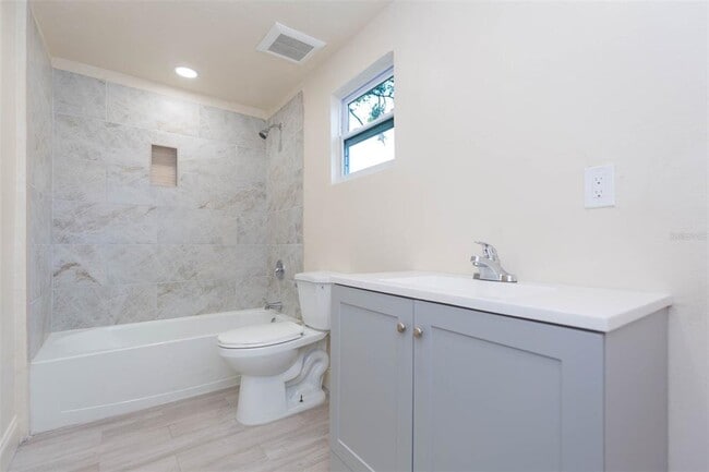 Building Photo - 3008 N 17th St