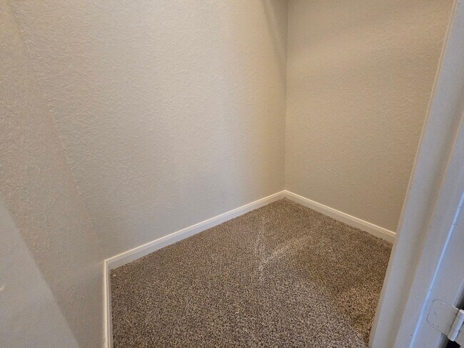 Building Photo - 18631 Mosshill Estates Ln