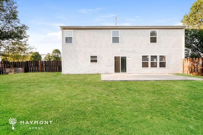 Building Photo - 6913 W Briar Park View