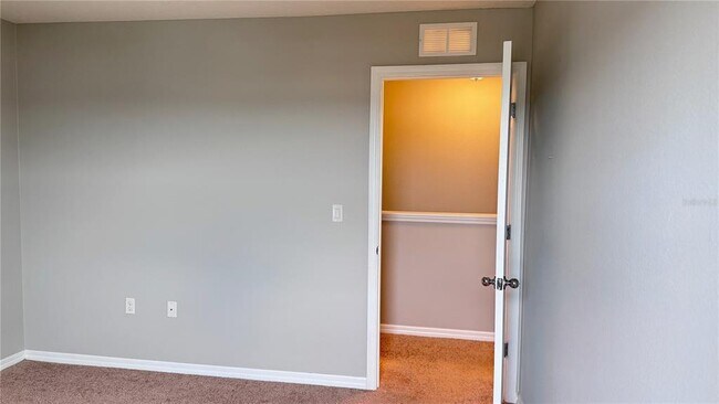 Building Photo - 362 Nova Dr