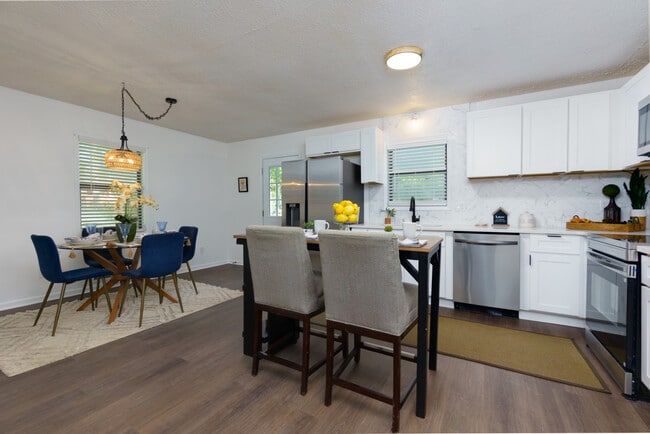 Building Photo - 3614 Josh Ct