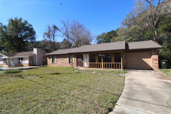 Building Photo - Charming 3-Bedroom, 2-Bath Home with Fence...