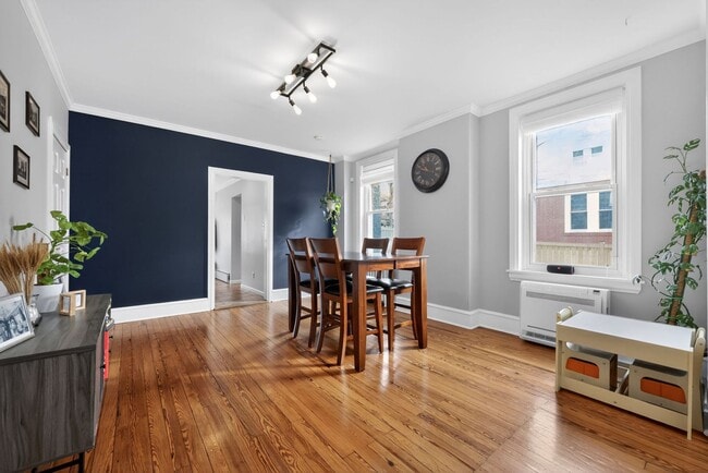 Building Photo - 4 Bedroom, 2 Bath Conshohocken Gem!