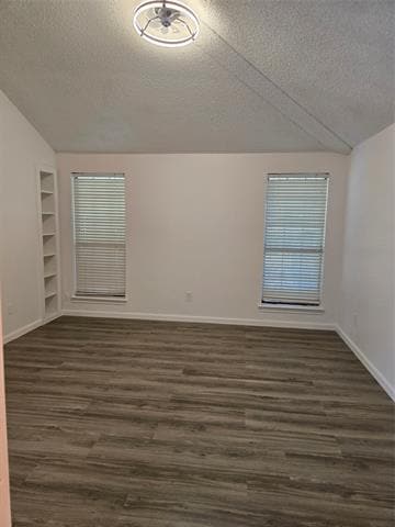 Building Photo - 3032 Big Oaks Dr