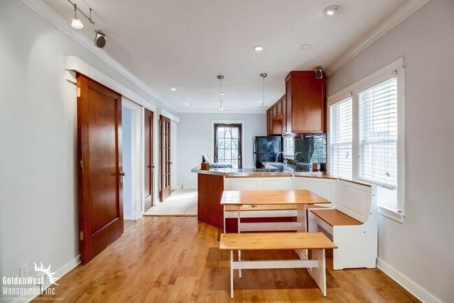Building Photo - Beautiful Single-story 3Bdm 1Ba Home in North Park!
