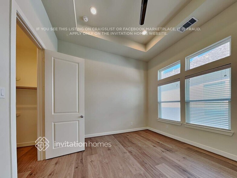 Building Photo - 6387 Paddington Bnd Dr