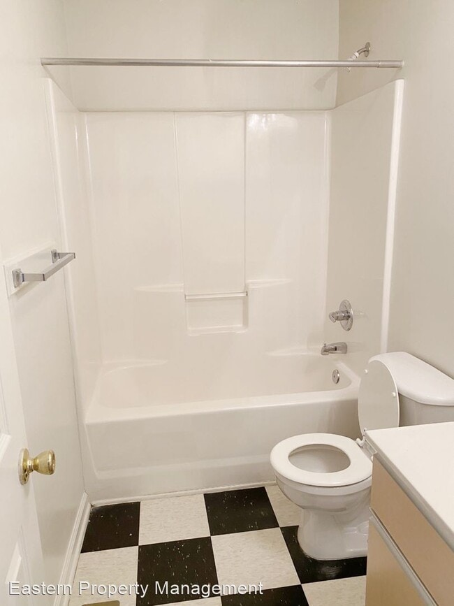 Building Photo - 2600 Cypress View Dr